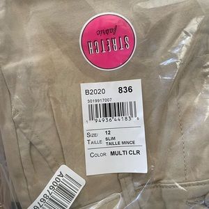 The Children’s Place uniform black pants size 12 skinny. Slim fit